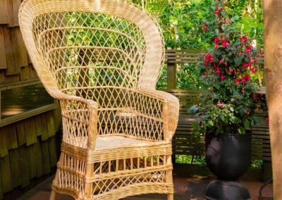 Sélection de meuble en rotin, Disponible à la commande, ici un fauteuil en rotin