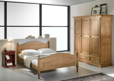 Armoire en bois - utile - intemporel